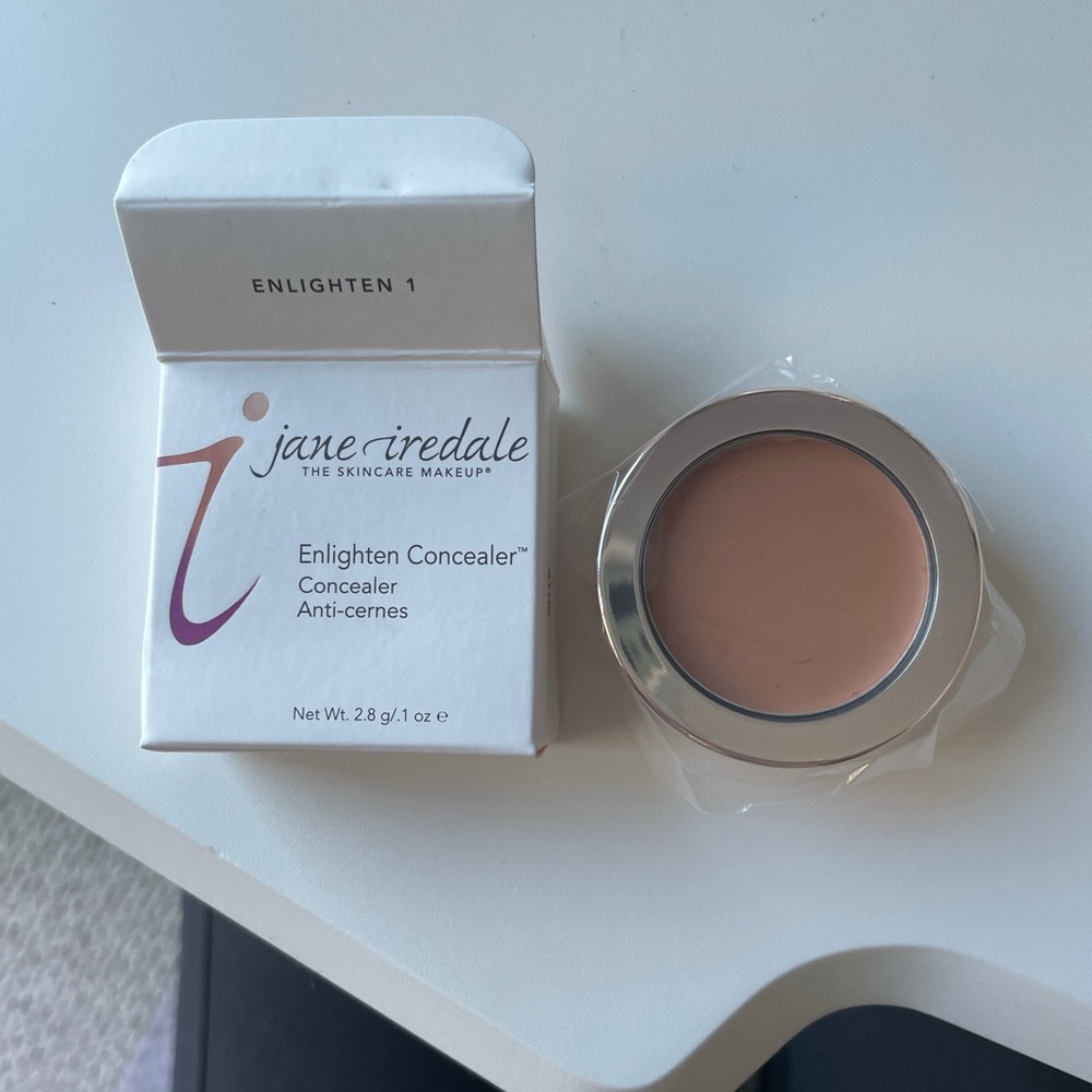 Jane Iredale Enlighten concealer